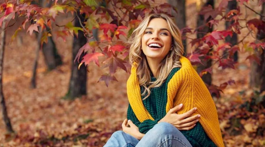 Les bons gestes pour prendre soin de ses cheveux en automne